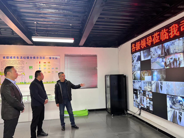 寶雞市商務局副局長黃寧安視察寶雞寶屹源環保再生資源有限公司廢舊電器處置及“以舊換新”閉環處理工作